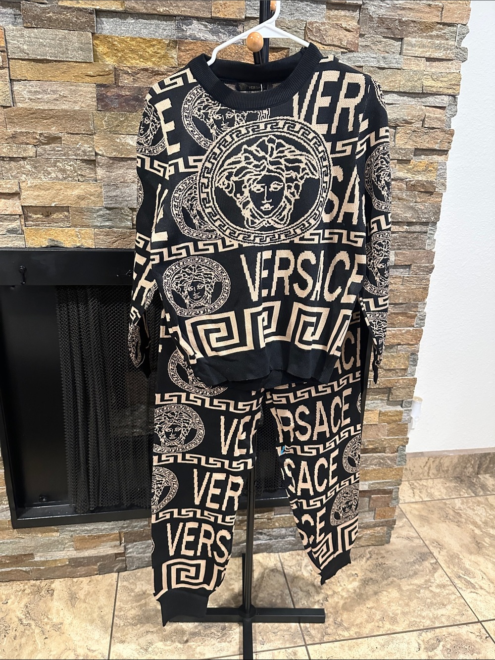 Women’s Crewneck Sweater & Jogger Set one size